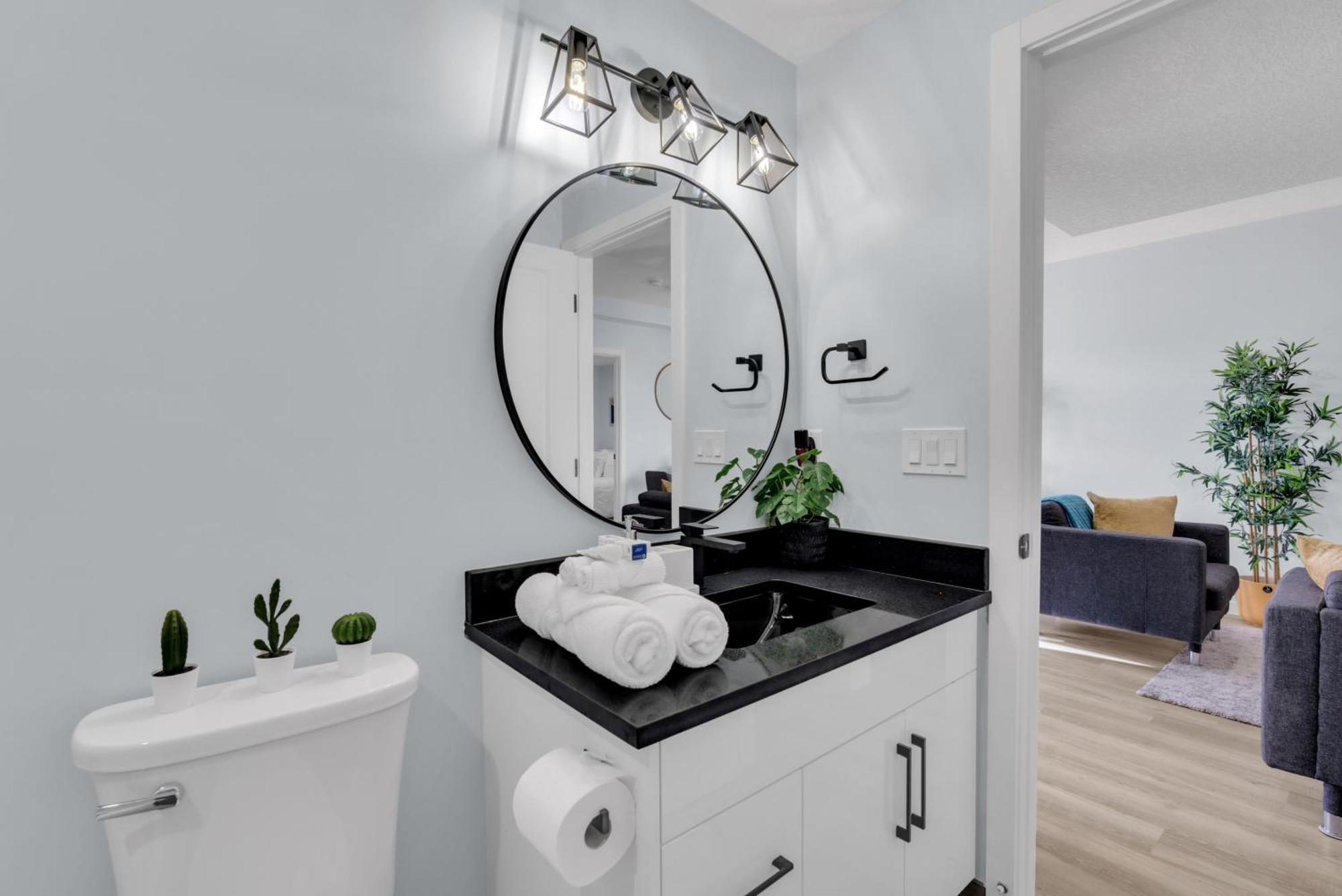 You Will Love This 2Br Guest Suite In Se YYC Esterno foto